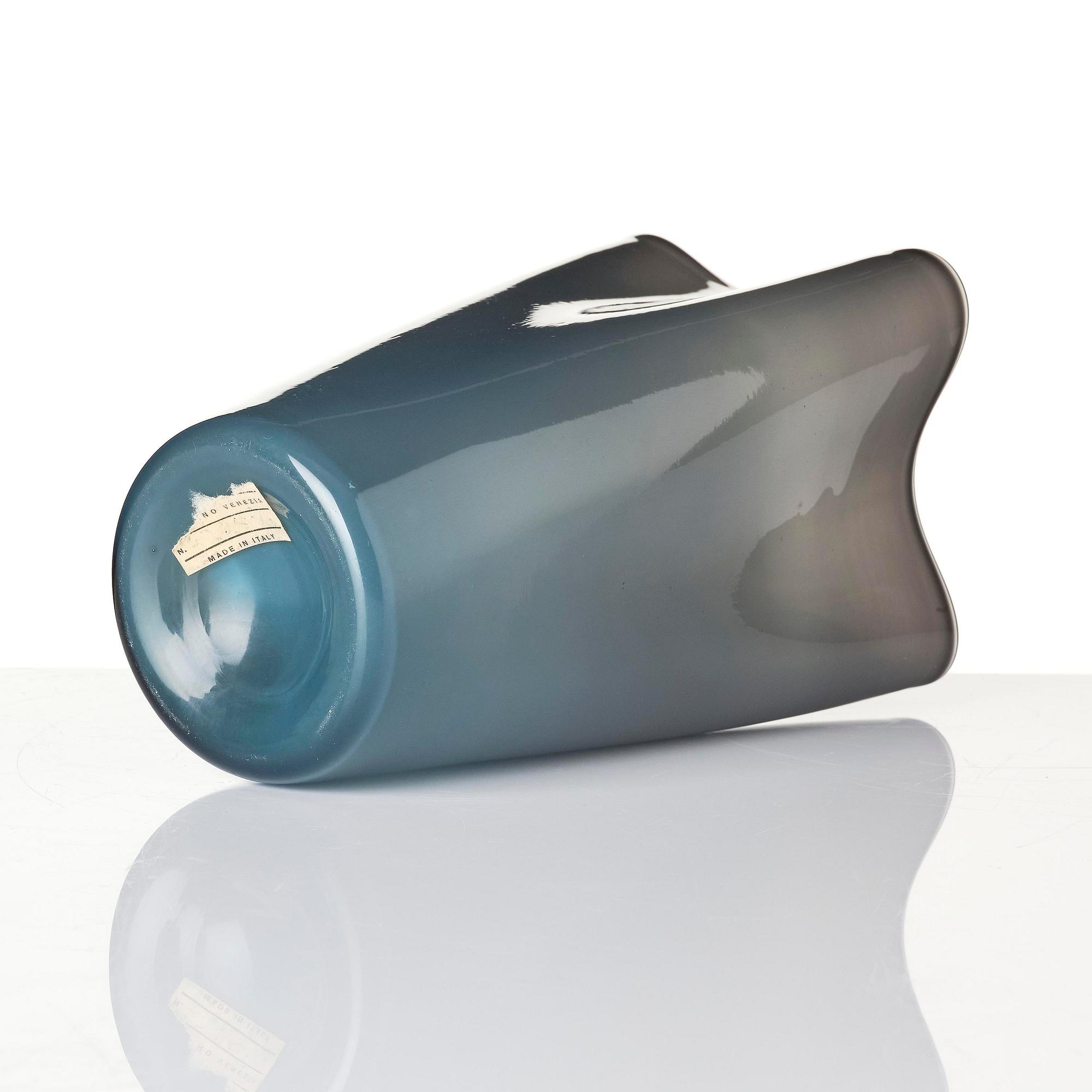 Paolo Venini, vas, "Opalino", modell 6225, glas, Venini, Murano, Italien, 1950-tal.