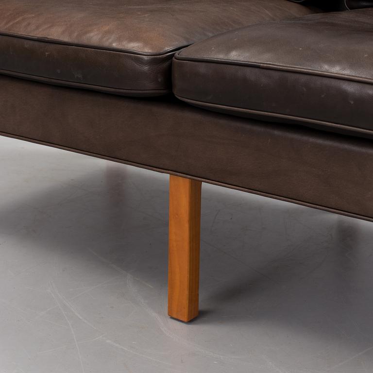 BØRGE MOGENSEN, soffa, modell 2214 Fredericia Furniture, 2000-tal.