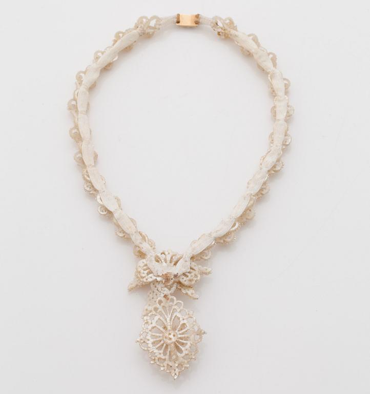 A late Georgian/early Victorian woven seed pearl necklace, probably English.