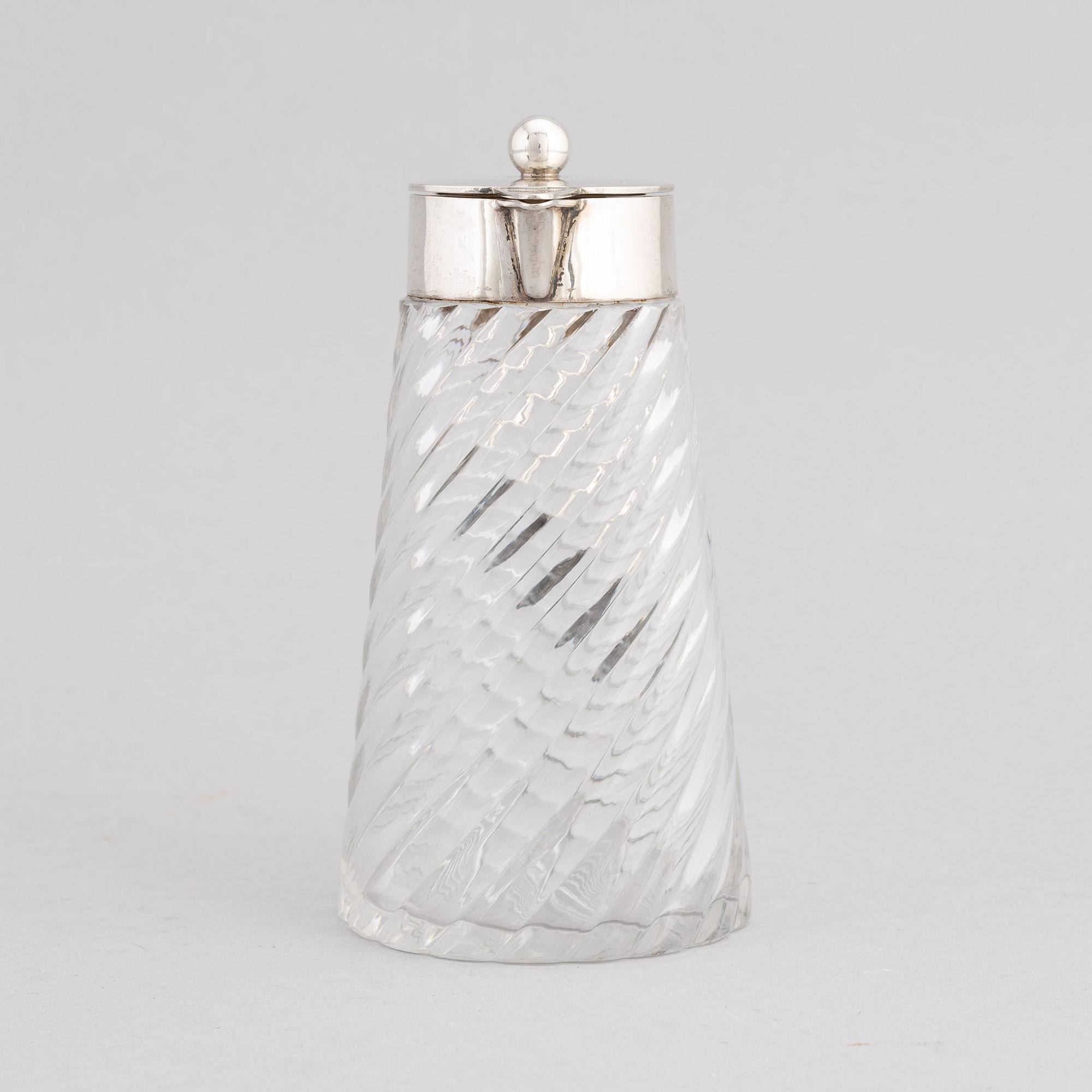 A German glass and silver carafe, mark of Wilhelm Binder, Bremen, Schwäbisch Gmünd, circa 1900.