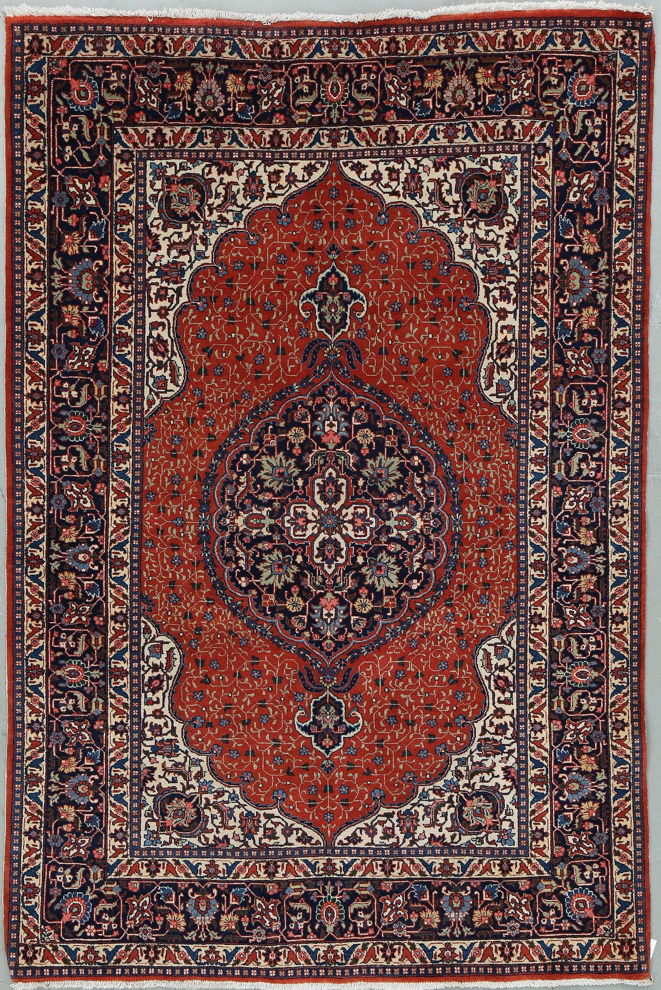 MATTA, semiantik/old Täbris. Ca 193x135 cm.