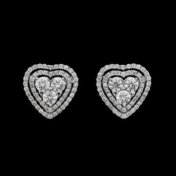 163. A pair of brillant cut diamond earrings, tot. app. 1.5 ct.