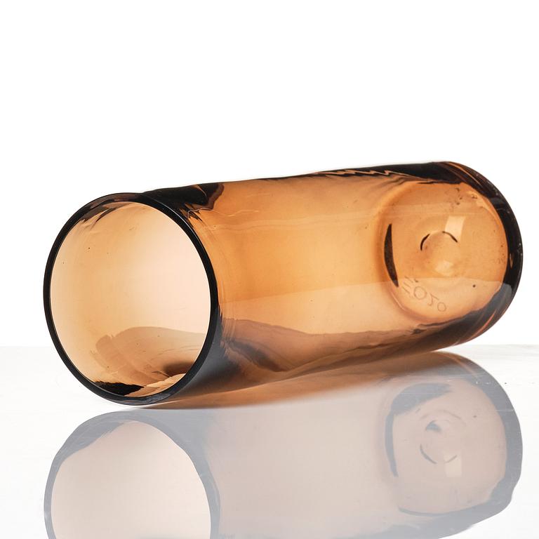 Erik Olovsson, vas, unik, "Drill Vase #43" Studio E.O., egen studio, Stockholm 2020.