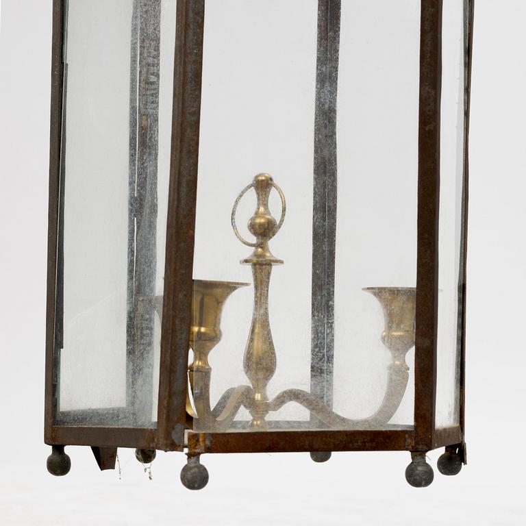 A 19th century lantern.