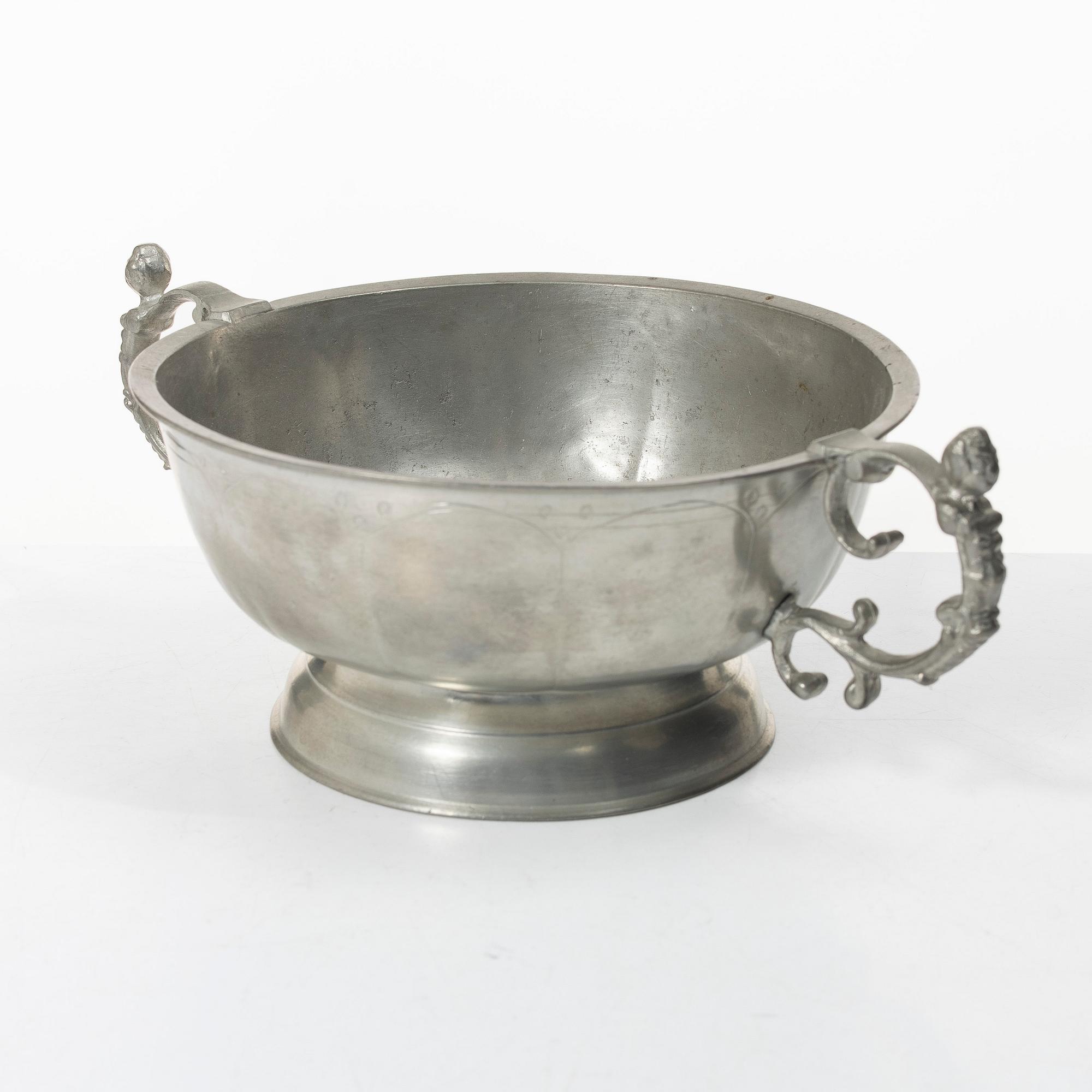 A bowl by Olof Artedius, Jönköping, 1759.