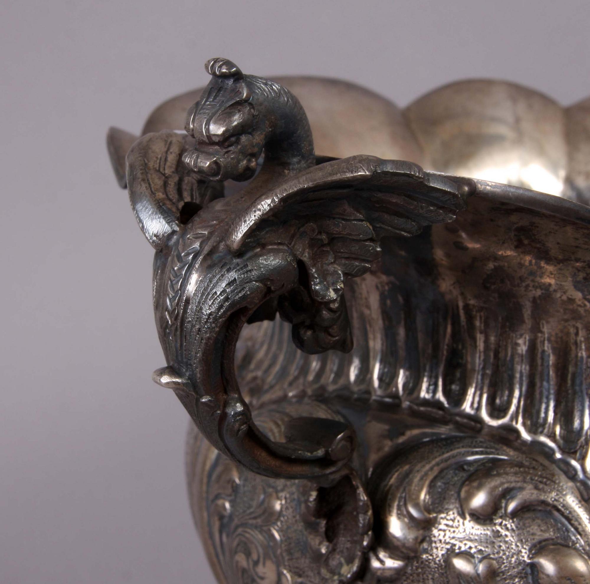 VIN samt CHAMPAGNEKYLARE, låghaltigt silver.