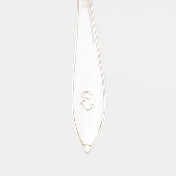 Bestickservis, 149 delar, silver, modell "Svensk spets", mestadels CG Hallberg, Stockholm, bl.a. 1935.