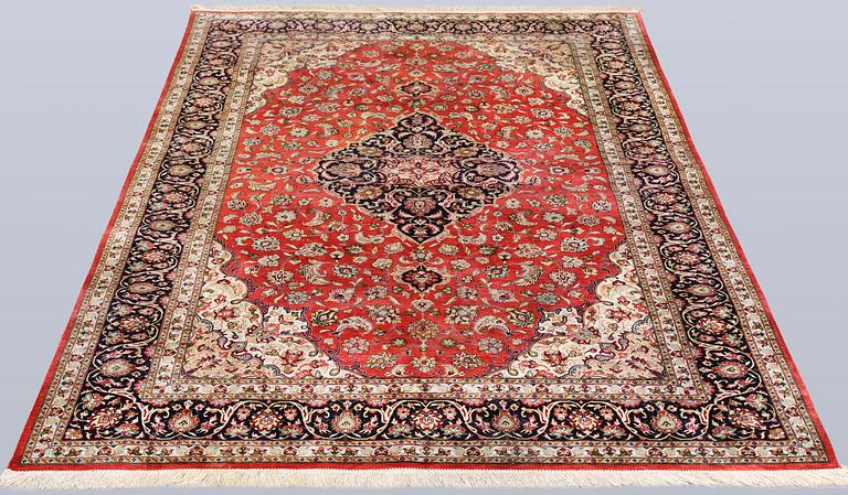 Carpet, Ghom, older, silk warp, 206 x 131 cm.