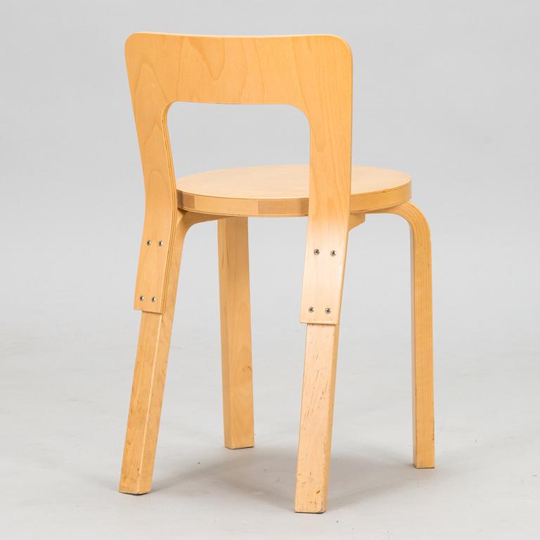 Alvar Aalto, a late 20th century '65' chair for Artek,