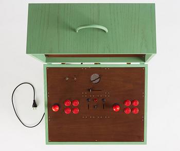 Love Hultén, arkadspel, "Pixelkabinett 42", förlagan till upplagan av 50 ex, utförd i egen studio 2015.
