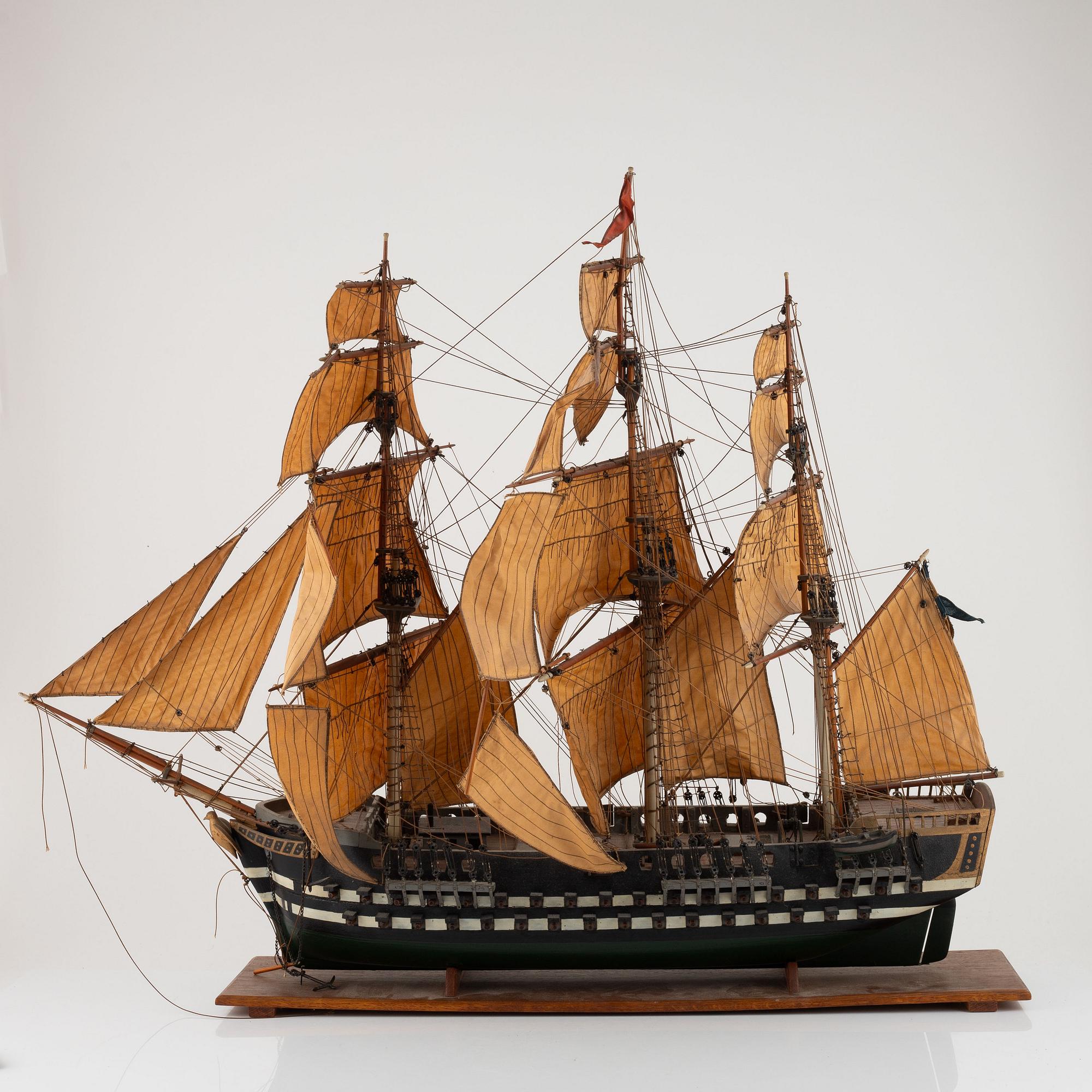 A ship scale model, first half of the 20th Century.
