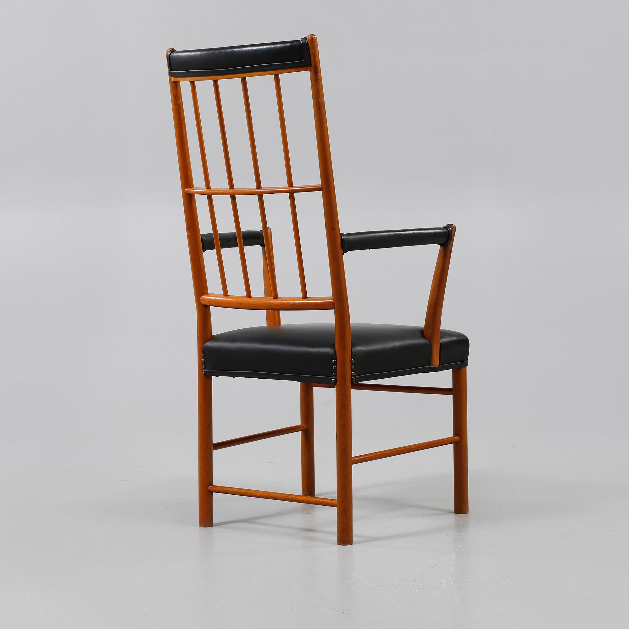 KARMSTOL, modell 652, Josef Frank, Svenskt Tenn, modellen formgiven år 1936.