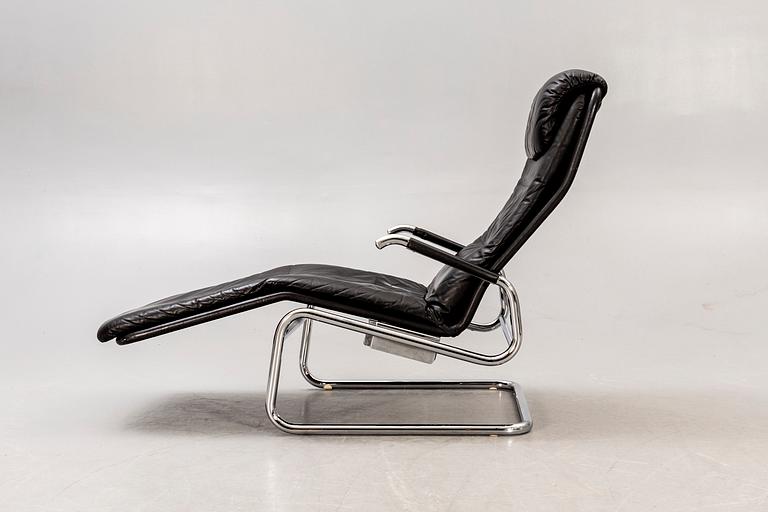 A Kenneth Bergenblad Cicero leather and chrome easy chair for DUX 1980/90s.