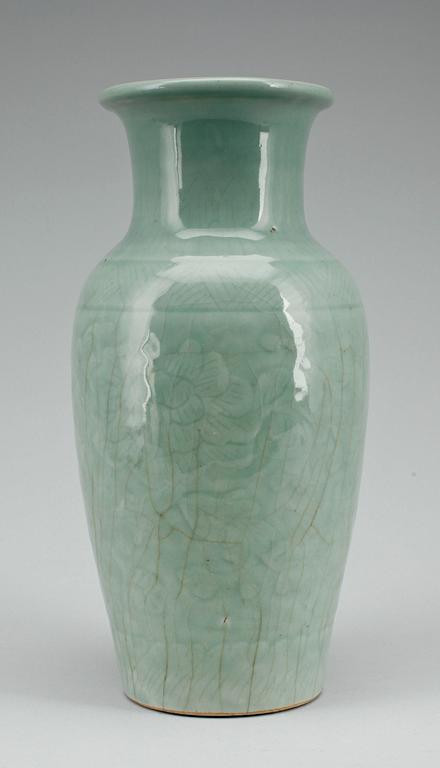 VAS, porslin, celadon, Kina, sen Qing-dynastin, sent 1800-tal.