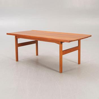 Tove and Edvard Kindt Larsen, coffee table, Seffle Möbelfabrik, 1960s.