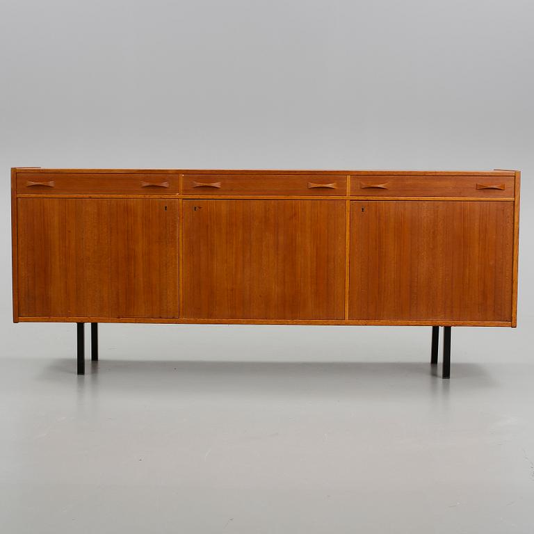 SIDEBOARD, 1960-tal.