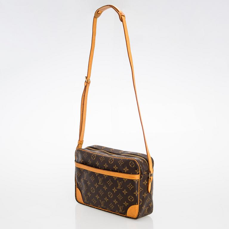 Louis Vuitton, a Monogram 'Trocadero 30' Bag.