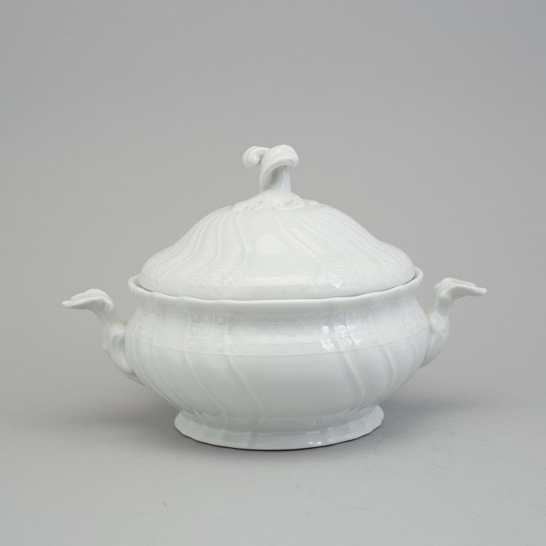A Rosenthal 'Sanssouci' 61+1 pcs porcelain service, Germany second half of 20th century.
