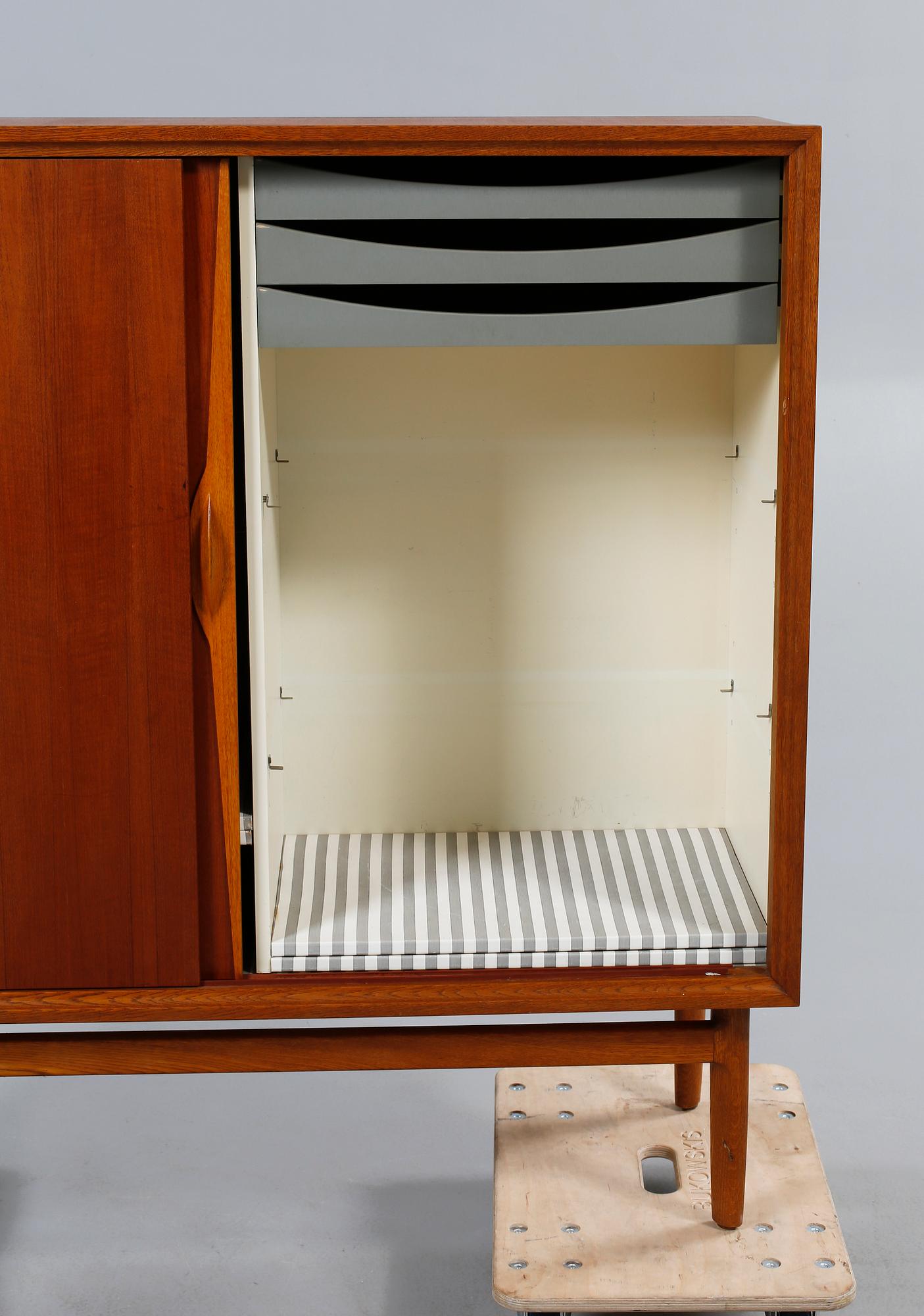 SIDEBOARD, 1950-/60-tal.