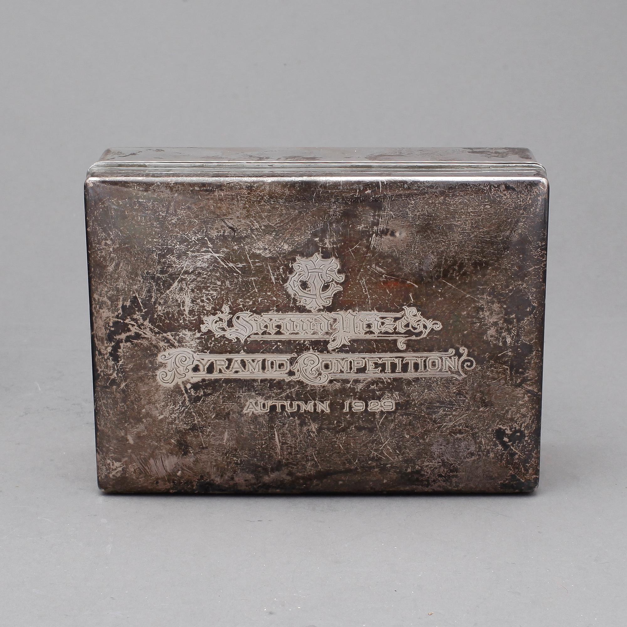 CIGARETTSKRIN, 2 st, silver, bla Japan, 1900-tal.