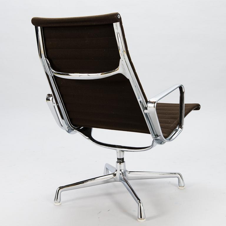 CHARLES & RAY EAMES, An office chair / armchair Aluminium Group 'EA 115/116', Herman Miller, Vitra.