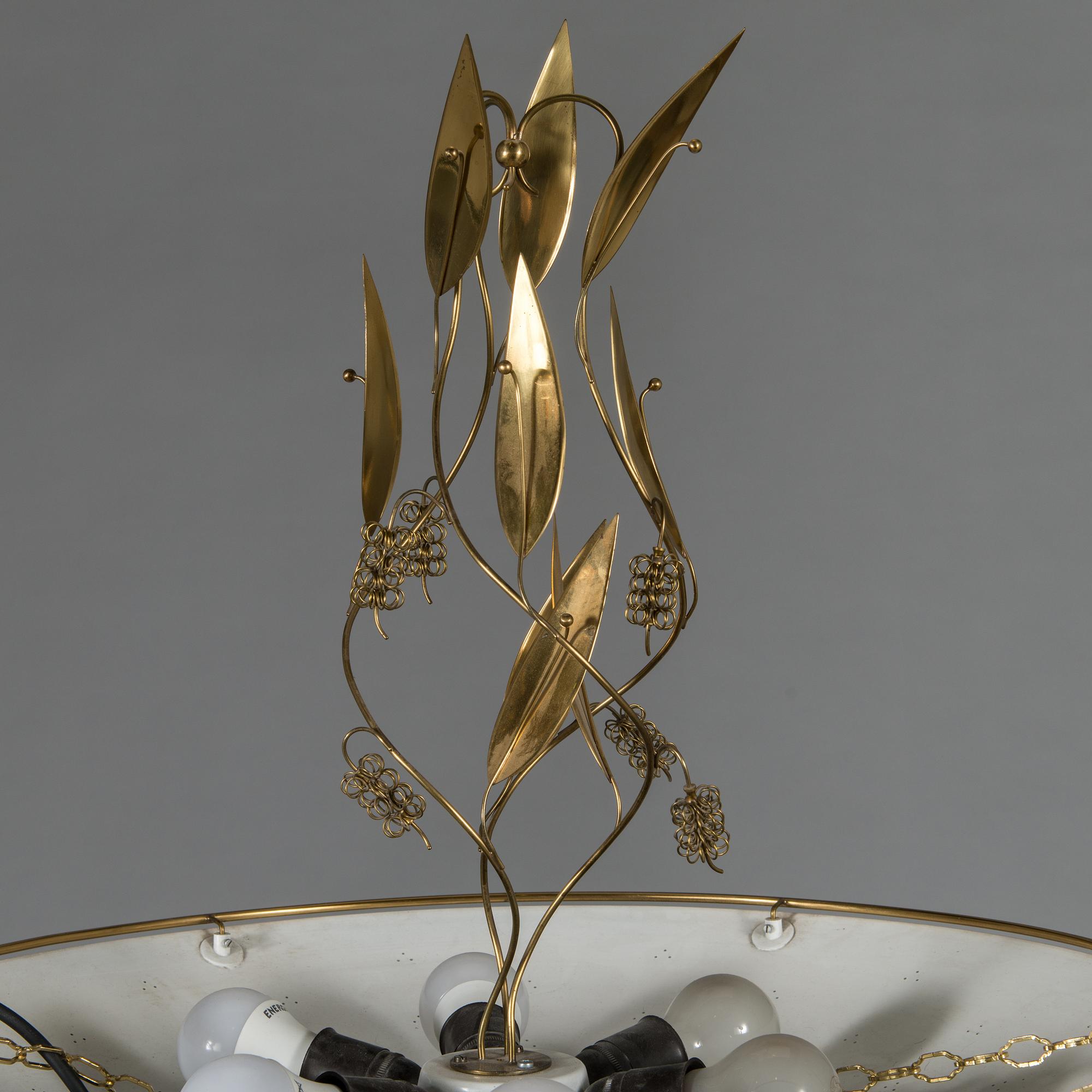 Paavo Tynell, a mid-20th century chandelier for Idman.