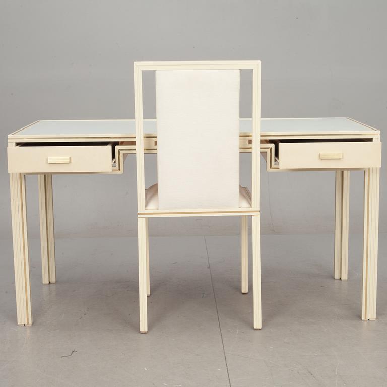 SKRIVBORD och STOL, Pierre Vandel.