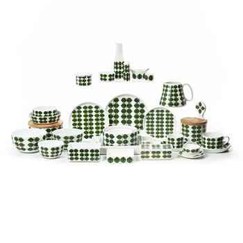 Stig Lindberg, Dinner service, 113 pieces, “Berså”, Gustavsberg, designed in 1961.