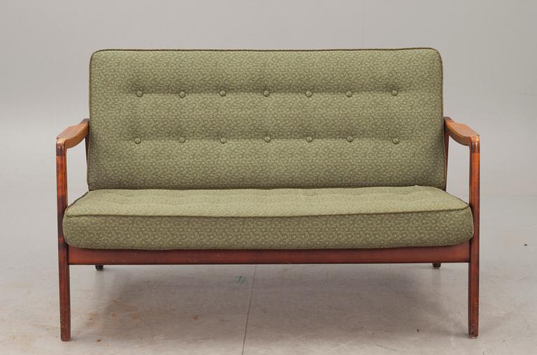 SOFFGRUPP, 3 delar, Peter Hvidt & Orla Mølgaard Nielsen, France & Daverkosen, Danmark.