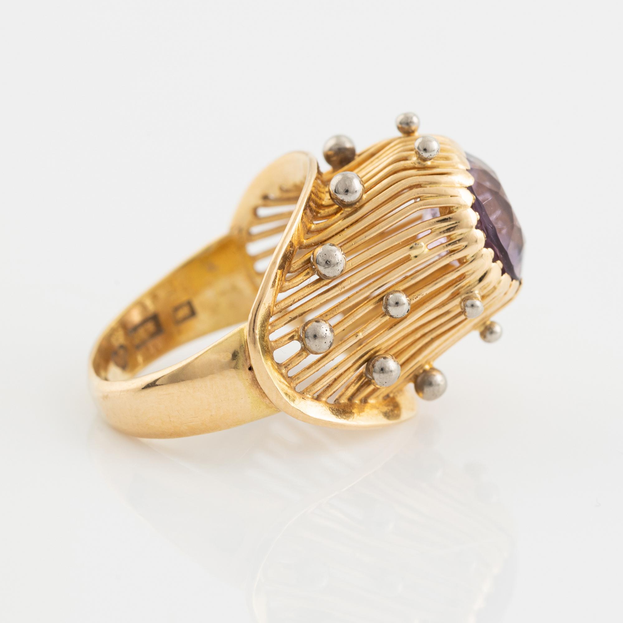 Stigbert, gold ring with amethyst, 50's.
