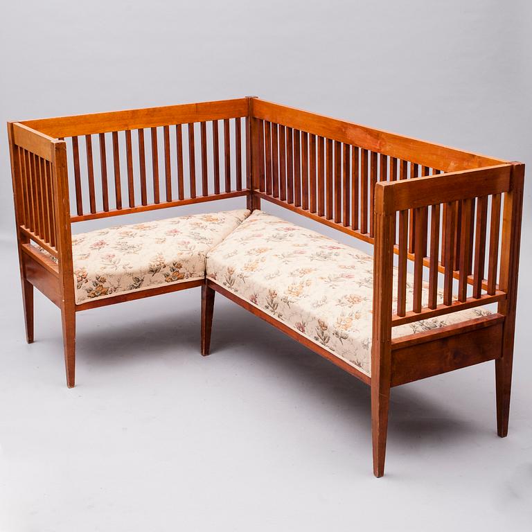 HÖRNSOFFA, 1900-talets första hälft.