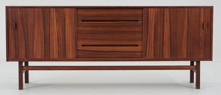 SIDEBOARD, "Arild", Nils Jonsson, Troeds industrier, Bjärnum. 1900-talets mitt.