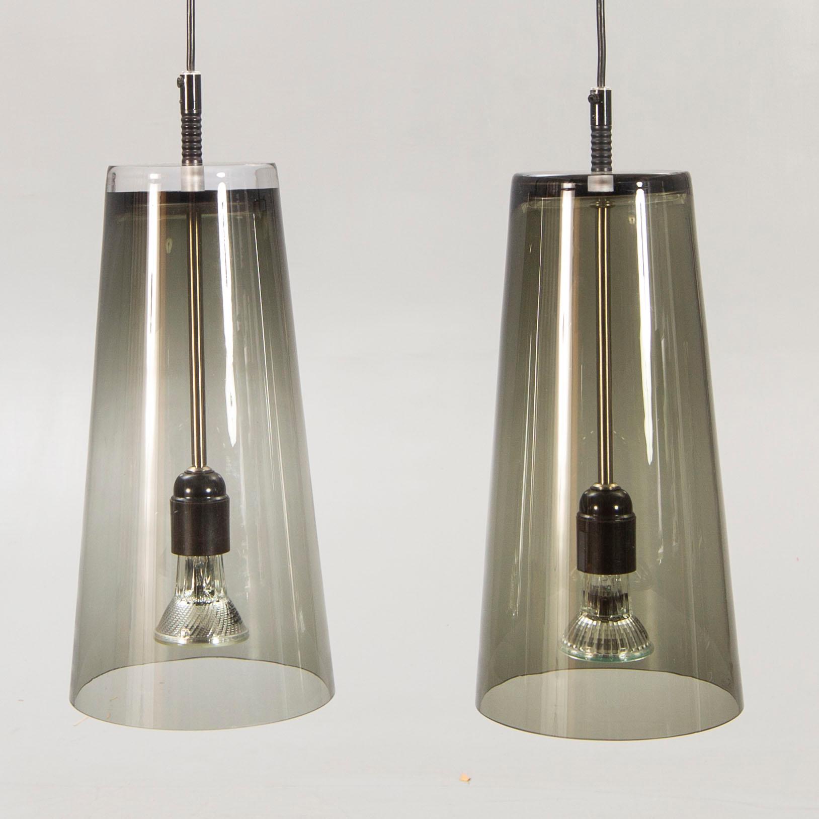 Taklampor, ett par, "Manhattan", Gunnel Svensson, Belysningsbolaget Lenhovda.