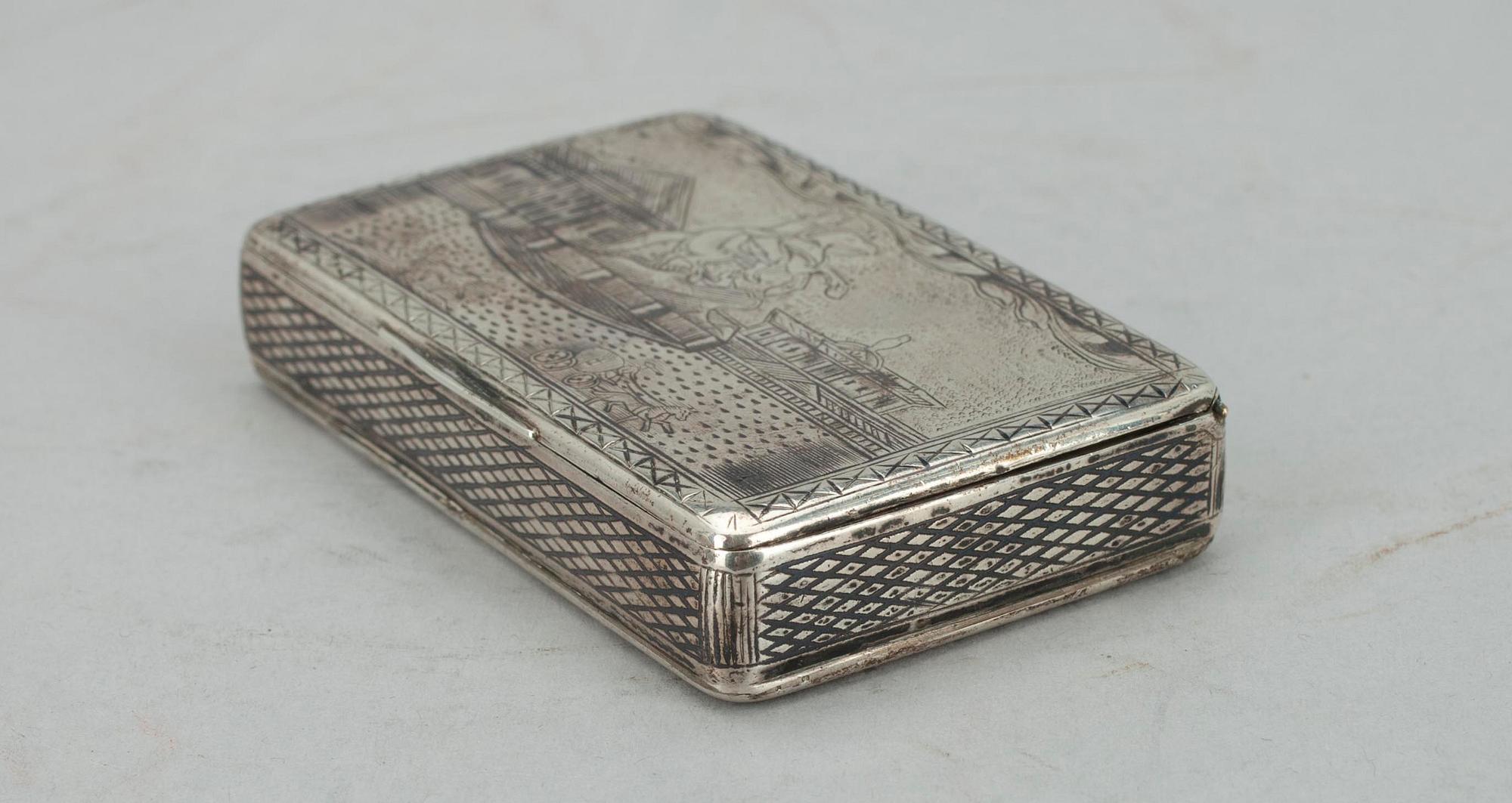 DOSA, silver, Moskva, 1800-talets slut. Vikt 106,5 g.