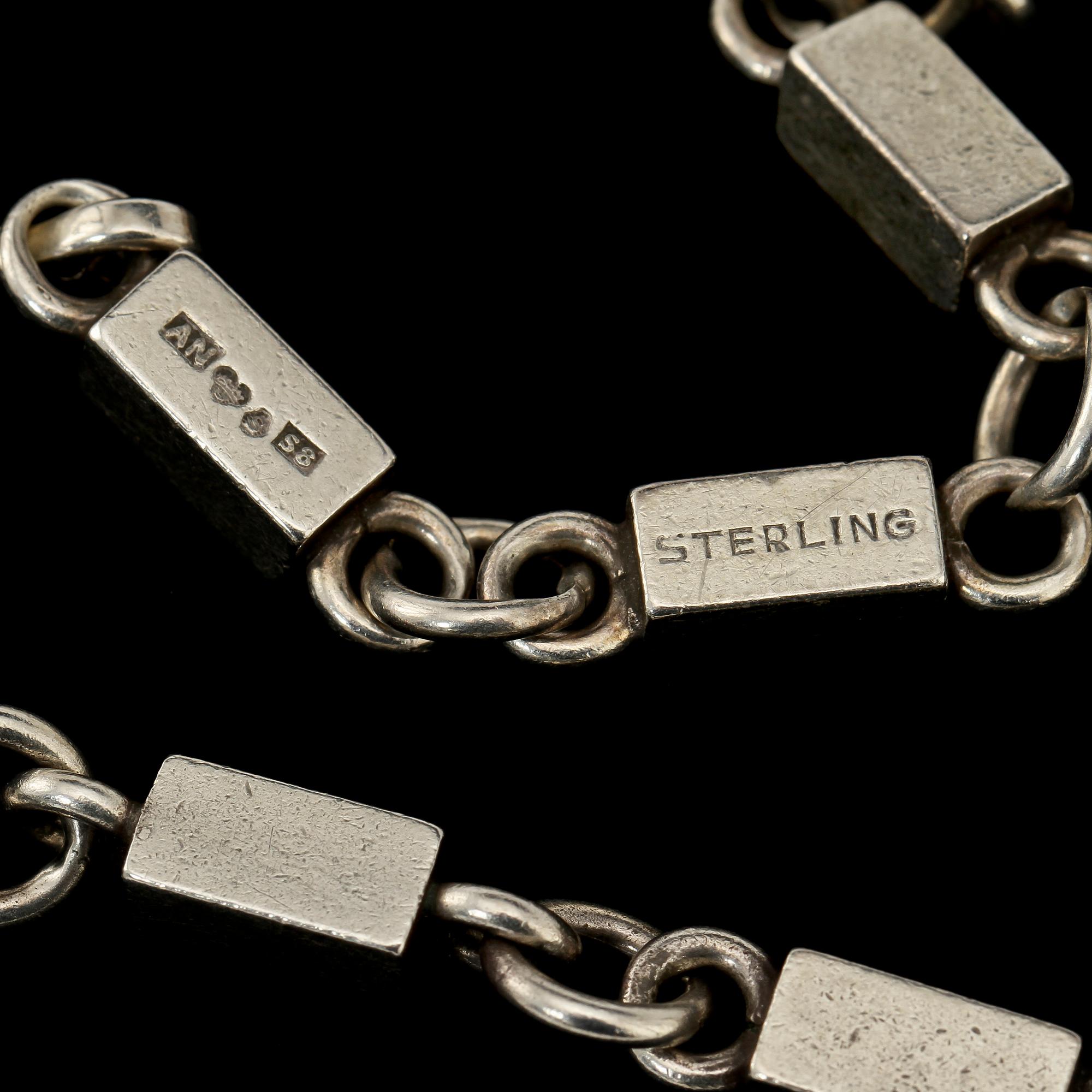 HALSLÄNK samt ARMLÄNK, sterling, Wiwen Nilsson, Lund, 1944 resp 1945. Vikt 90 g.