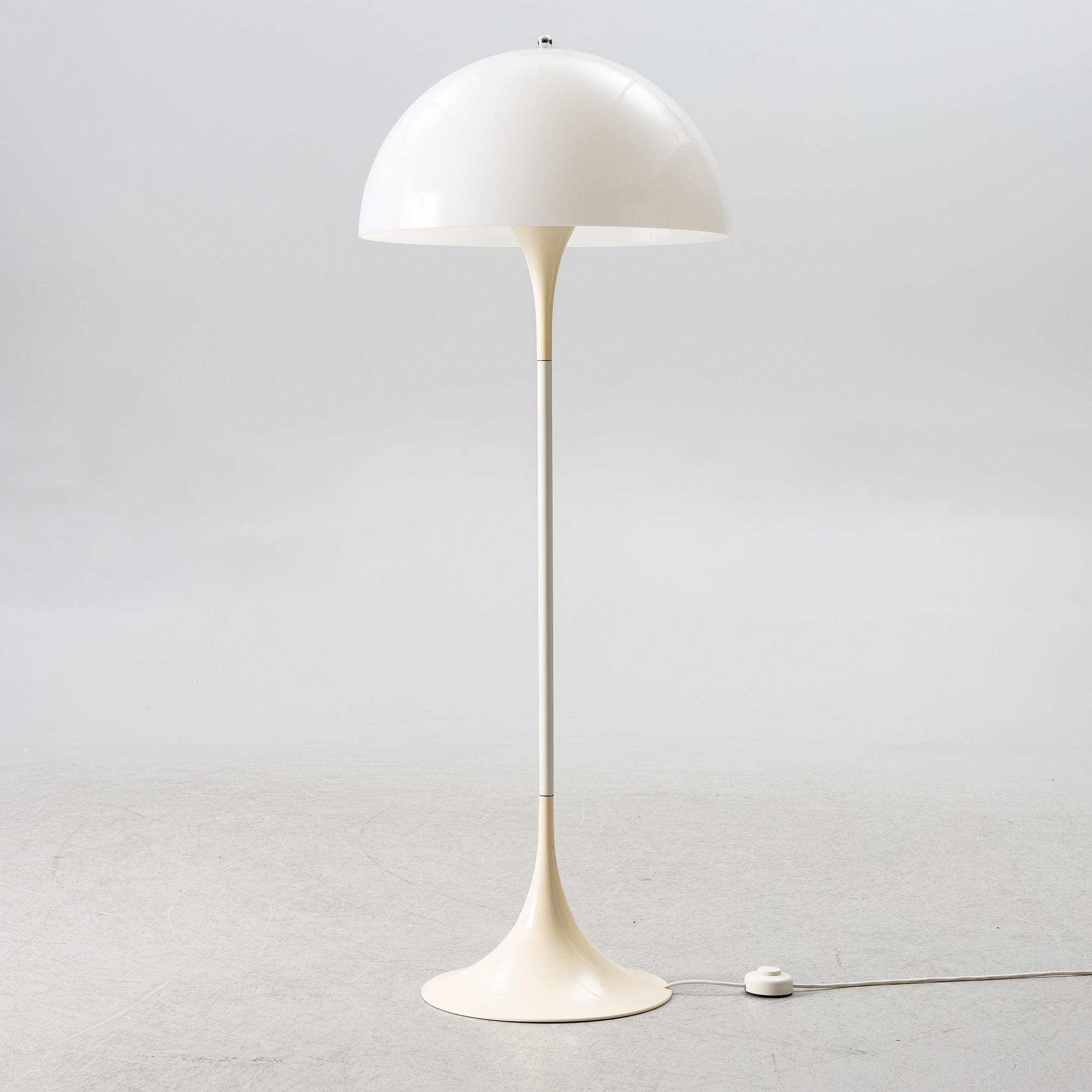 Verner Panton, golvlampa, "Panthella", Louis Poulsen, Danmark.