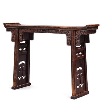 597. An altar table, Qing dynasty.