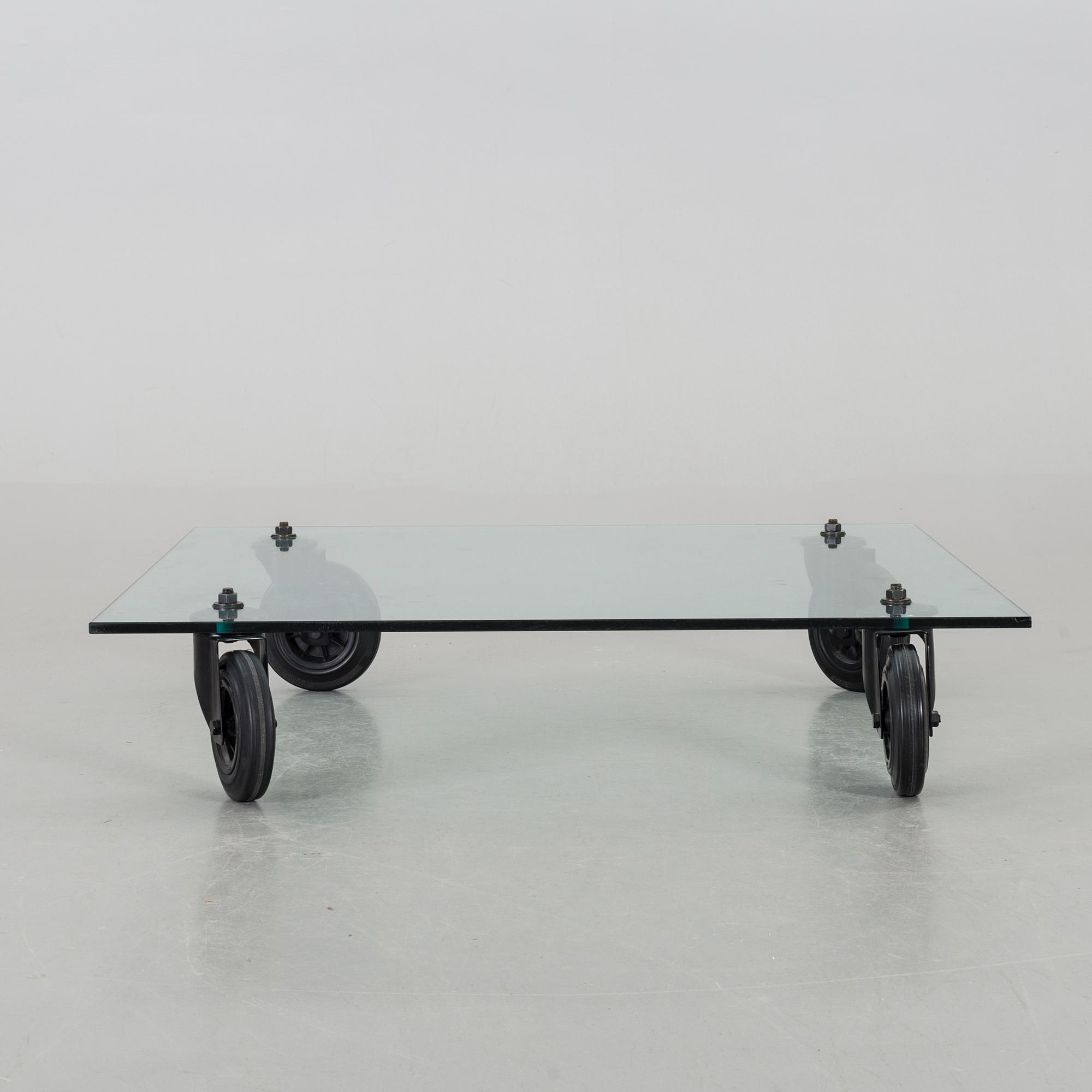 GAE AULENTI, soffbord, "Tavolo con ruote" Fontana arte.
