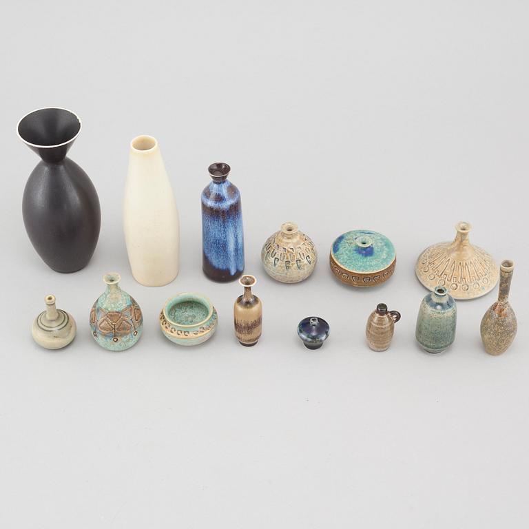 14 miniatures in stoneware, mid 20th century.