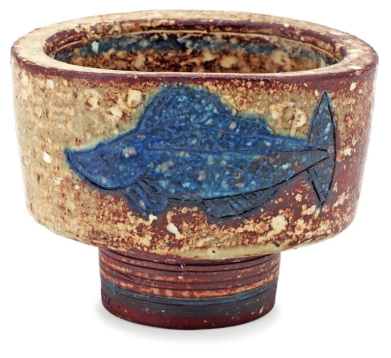 A Wilhelm Käge 'Farsta' stoneware bowl, Gustavsberg studio 1958.