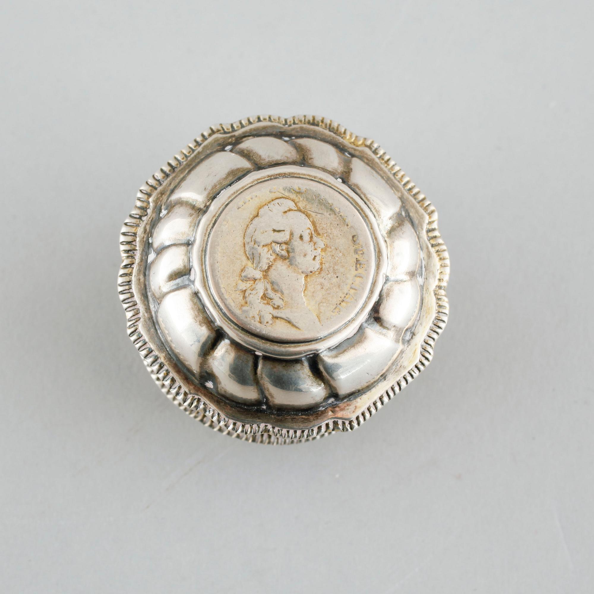 A Swedish 18th century parcel-gilt snuff-box, mark of  Anders Schotte, Uddevalla 1791.