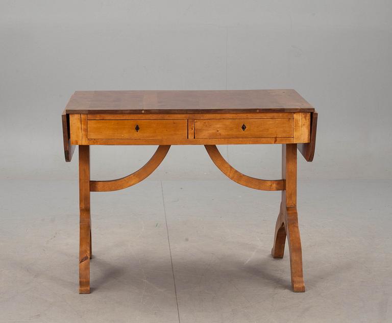 KLAFFBORD, Karl Johanstil, 1800-tal.