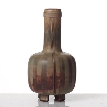 Wilhelm Kåge, a 'Farsta' stoneware vase, Gustavsberg studio 1950.