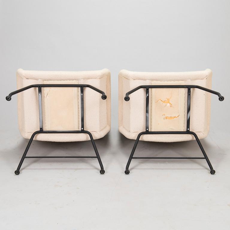 Yrjö Kukkapuro, a pair of 'Moderno L-67W' easy chairs, Lepo Oy, Finland.