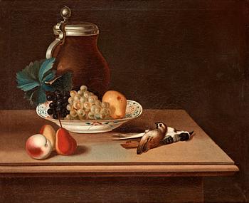329. Lars Henning Boman, Still life with grapes, jar and birds.