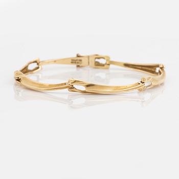 An 18K gold Lapponia gold bracelet.