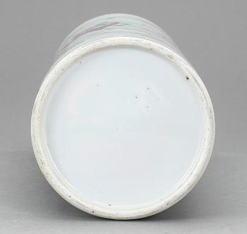 PERUKVAS, porslin, Kina, 1900-tal.