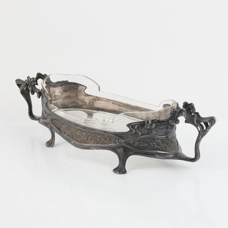 An Art Nouveau Jardinniere, early 20th Century.