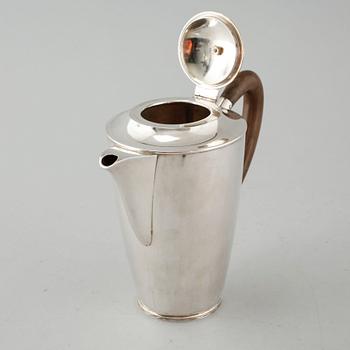 A swedish silver jug by Nordisk Silverkonst, Helsingborg, 1948, weight 366 g.