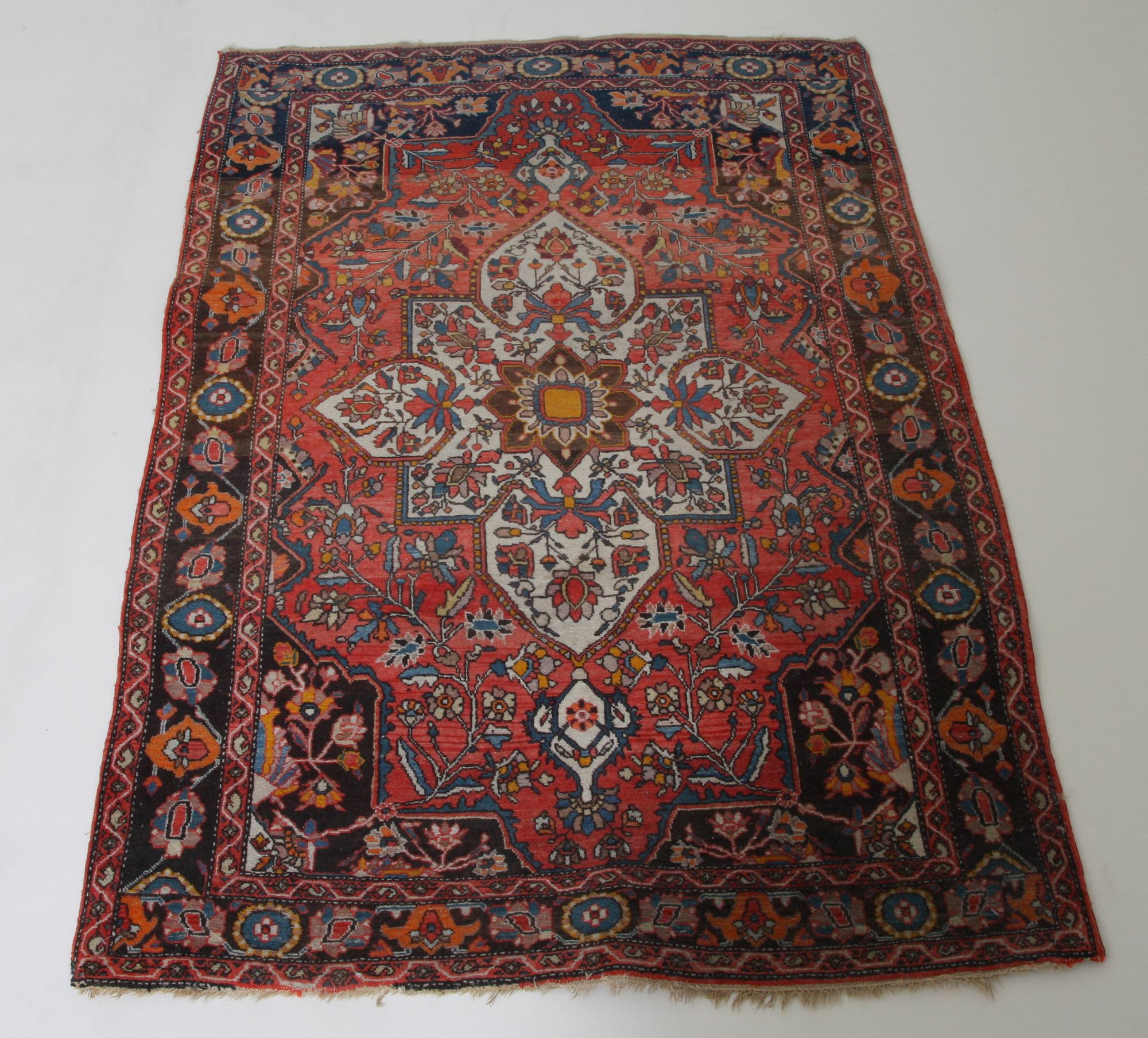 MATTA, orientalisk. 148 x 100.